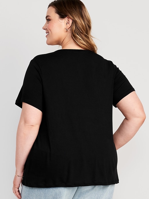 Image number 8 showing, Luxe Crew-Neck T-Shirt