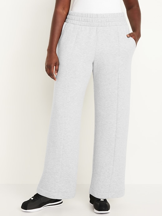 Image number 4 showing, High-Waisted Bounce Fleece Wide-Leg Sweatpants
